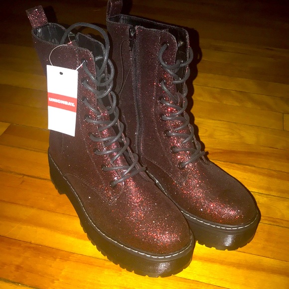 UNIONBAY Shoes - NWT💥Unionbay Red Glitter Sparkle Combat Boots Sz. 7.5